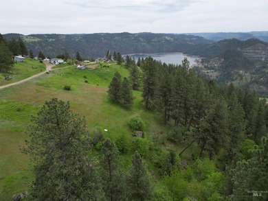 If you've been dreaming of an off-grid lifestyle, this is your - photo 28
