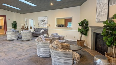 Welcome to easy, low-maintenance living in this well-maintained - photo 33