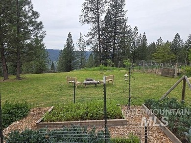 If you've been dreaming of an off-grid lifestyle, this is your - photo 37