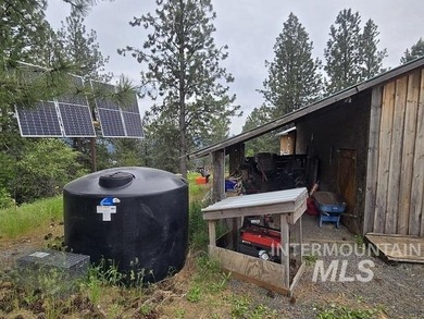 If you've been dreaming of an off-grid lifestyle, this is your - photo 41