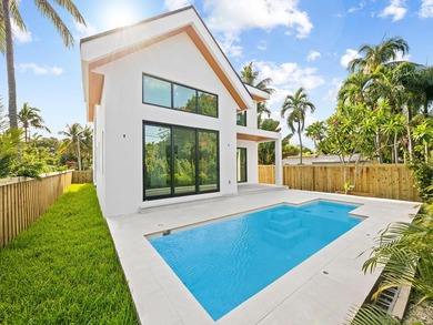 NEW CONSTRUCTION IN E. FORT LAUDERDALE, NEARING COMPLETION...! - photo 3