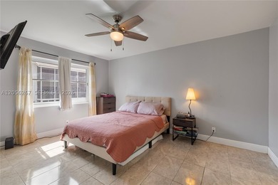 DISCOVER COASTAL LIVING IN THIS BRIGHT AND COZY 1 BED / 1.5 BATH - photo 8