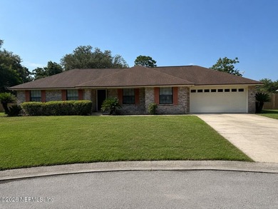 OPPORTUNITY AWAITS in the heart of Mandarin! This 4-bedroom - photo 1