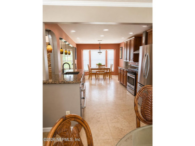 OPPORTUNITY AWAITS in the heart of Mandarin! This 4-bedroom - photo 2