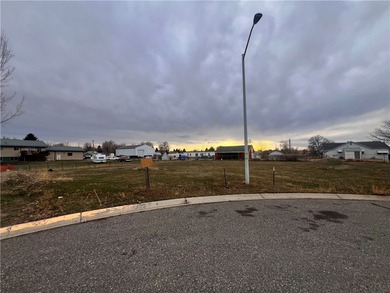 Yellowstone River Lot Active Under Contract in Billings Montana