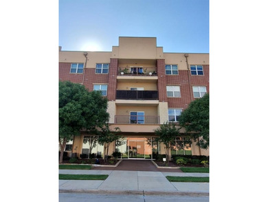 Beautiful &amp; Modern Condo Move-In Ready. This is a 1 bedroom, 1