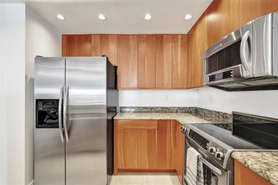 Rarely available 1BR/1.5BA corner unit in the heart of Fort