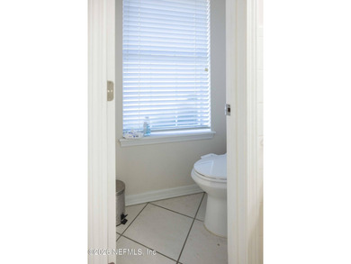 Rare opportunity at unbeatable location close to Mandarin and - photo 22
