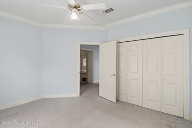 Spacious 4-bedroom, 2-bath home conveniently located between Hwy - photo 24