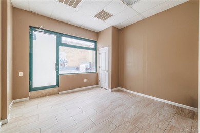 Prime Location! Across From Motor Vehicle Dept and JFK, 4,620 - photo 26