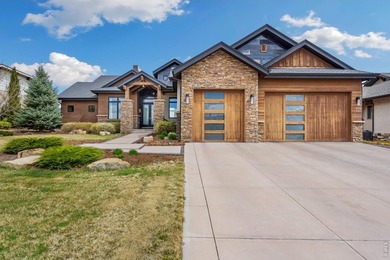 Sleek, custom contemporary set directly on the fairways of - photo 3
