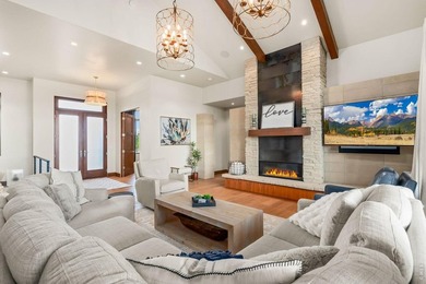 Sleek, custom contemporary set directly on the fairways of - photo 7