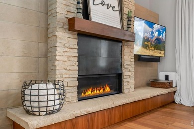 Sleek, custom contemporary set directly on the fairways of - photo 8