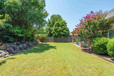 Welcome home to easy living in this beautifully maintained brick - photo 8