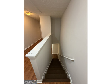 Discover this beautifully maintained 3-bedroom, 2.5-bath home - photo 8