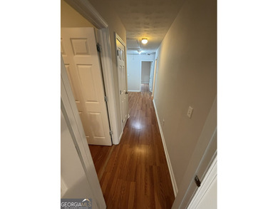 Discover this beautifully maintained 3-bedroom, 2.5-bath home - photo 9