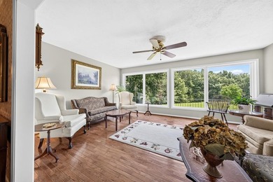 Country living meets classy elegance, the essence of the iconic - photo 12