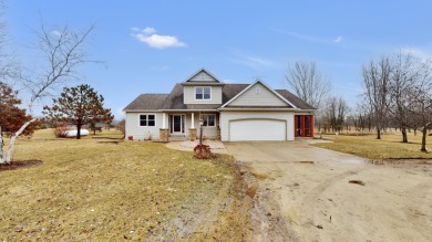 Fox River - Waushara County Home For Sale in Berlin Wisconsin