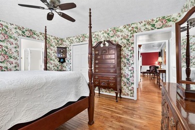 Country living meets classy elegance, the essence of the iconic - photo 22