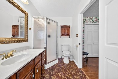 Country living meets classy elegance, the essence of the iconic - photo 24