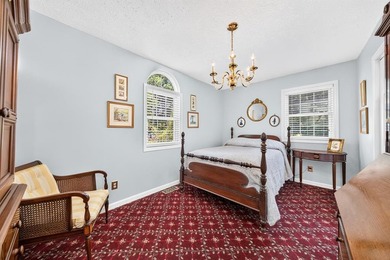 Country living meets classy elegance, the essence of the iconic - photo 26