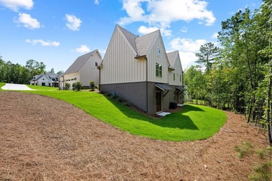 Tucked within one of Newnan's most distinguished golf course - photo 40