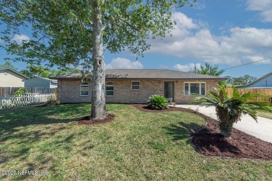 No-HOA 4-bedroom, 2-bath home in the Sans Pareil neighborhood of - photo 1