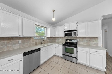 No-HOA 4-bedroom, 2-bath home in the Sans Pareil neighborhood of - photo 7