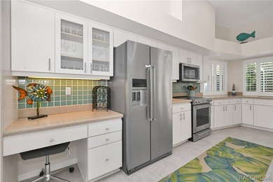Welcome to this well-maintained 3 Bedroom, 2.5 Bath pool home - photo 6