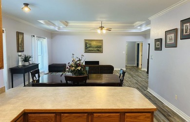 Welcome home to this well-maintained 3-bedroom, 2-bath home - photo 5