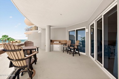 THIS LEADING LUXURY COASTAL CONDOMINIUM ESTATE UNVEILS A DREAM - photo 11