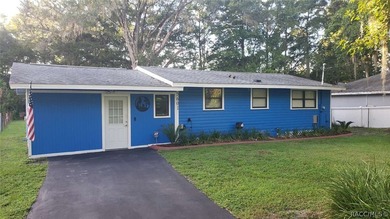 Tsala Apopka Chain of Lakes Home For Sale in Floral City Florida