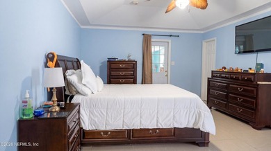 Welcome to this spacious, well-maintained home offering comfort - photo 9
