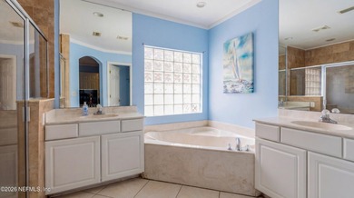 Welcome to this spacious, well-maintained home offering comfort - photo 10