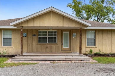 Welcome home to this charming 3-bedroom, 2-bath single-family - photo 5