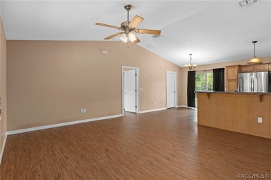 Welcome home to this charming 3-bedroom, 2-bath single-family - photo 7