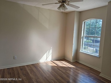 This is a spacious town home. It has three full bathrooms, three - photo 8