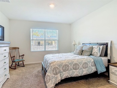 Welcome home! This cheerful 3-bedroom, 2-bath beauty is just - photo 27