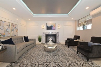 Rare Offering ~ Kings Point House ~Top Floor Water view Luxury - photo 3
