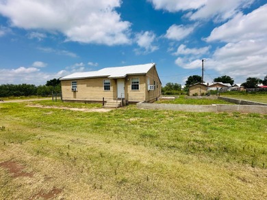 Lake Meredith Home For Sale in Fritch Texas