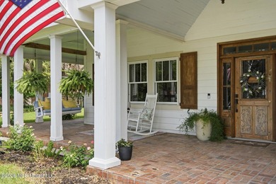 A Rare Gulf Coast Treasure Where Timeless Charm Meets Modern - photo 3