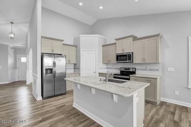 Welcome to a BEAUTIFUL, like-new 4 bedroom, 3 bath home located - photo 4