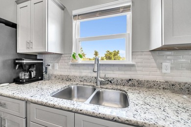 Looking for a move-in-ready home in Freeport close to 30A, South - photo 13