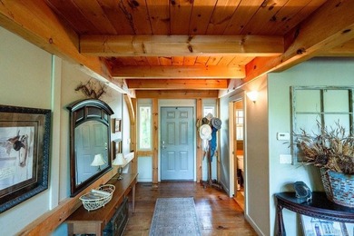 Beautiful timber frame home featuring a stunning rustic style - photo 21