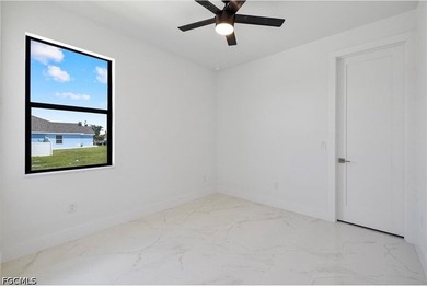Welcome to your dream home in Cape Coral! This stunning single - photo 29