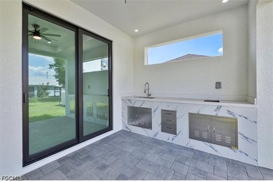 Welcome to your dream home in Cape Coral! This stunning single - photo 30