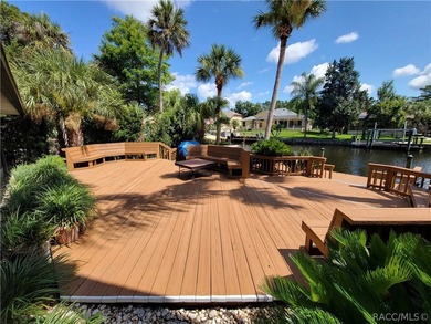 Looking for a great opportunity to live on the water in a - photo 2