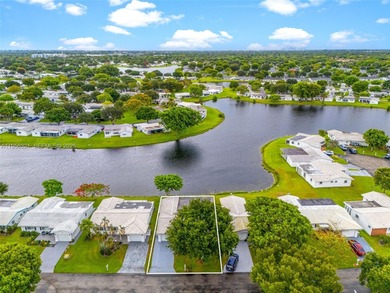 (private lake, pond, coastal) Home For Sale in Plantation Florida