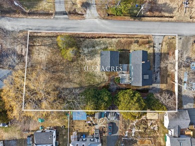 Welcome to 8 Autumn Street in Rockland--a spacious in-town - photo 2