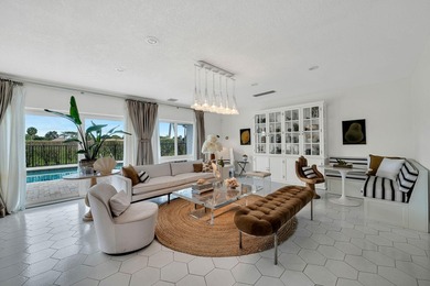 Palm Springs meets South Florida in this distinctive mid-century - photo 5